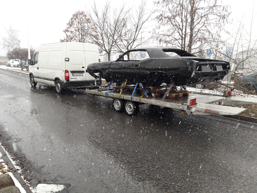 Transport des neuen Cuda nach Berlin.